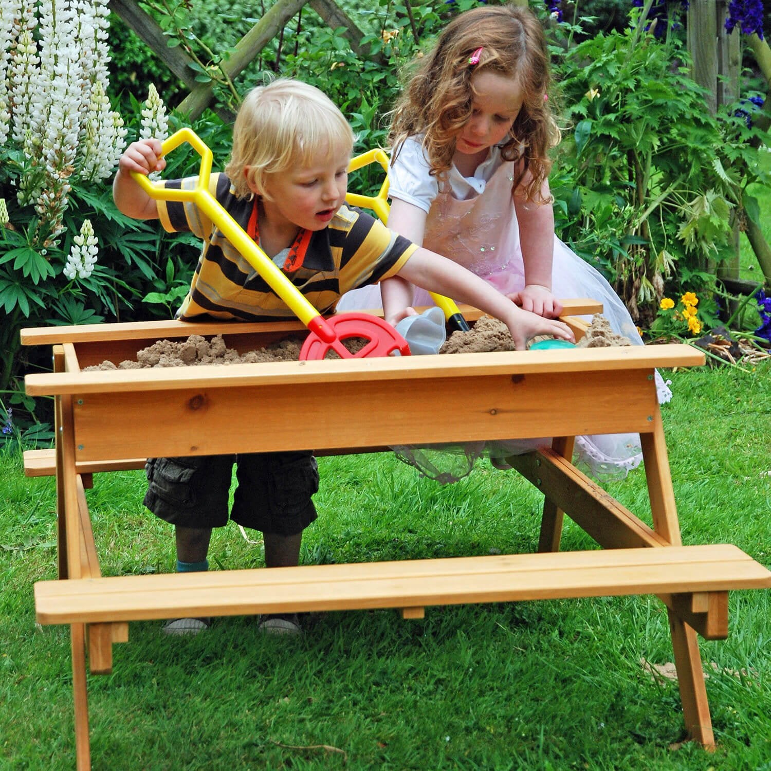 Picnic Table Sandpit - Stepuptots